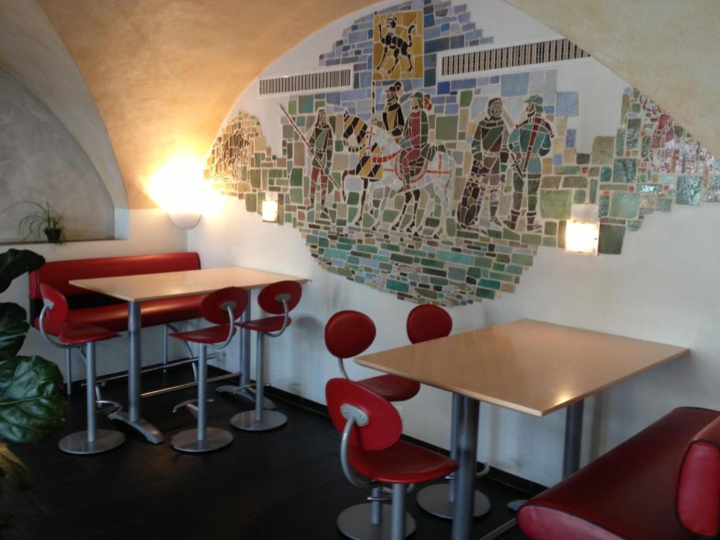 Lichtensteig Cafe-Conditorei Hotel Huber מראה חיצוני תמונה